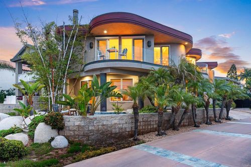 1477 Neptune Avenue, Encinitas, CA, 92024 | Card Image