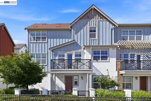 3895 Camino Loop, Dublin, CA, 94568-6733 | Card Image