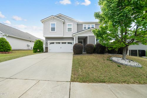 105 Autumn Crest Ln, Fuquay-Varina, NC, 27526-3962 | Card Image