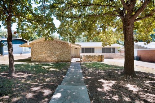 1404 Briarcliff Blvd, Austin, TX, 78723-1809 | Card Image