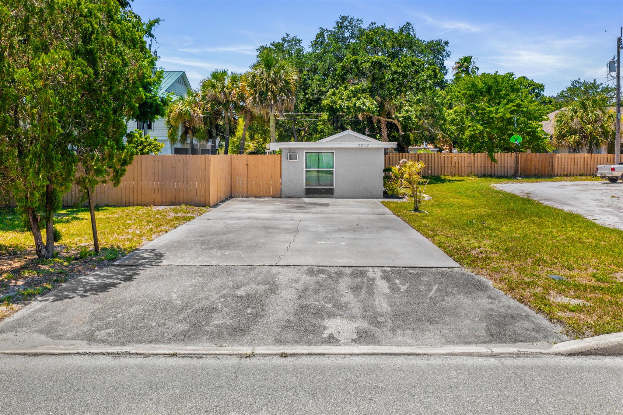 38th Ave, Vero Beach, FL 32960