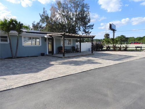 8822 Rocky Creek Dr, TAMPA, FL, 33615-4306 | Card Image