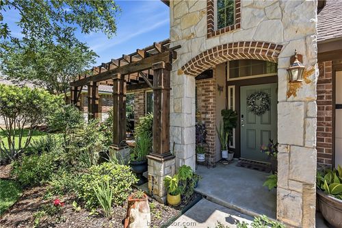 4203 Muncaster Ln, College Station, TX, 77845-1210 | Card Image