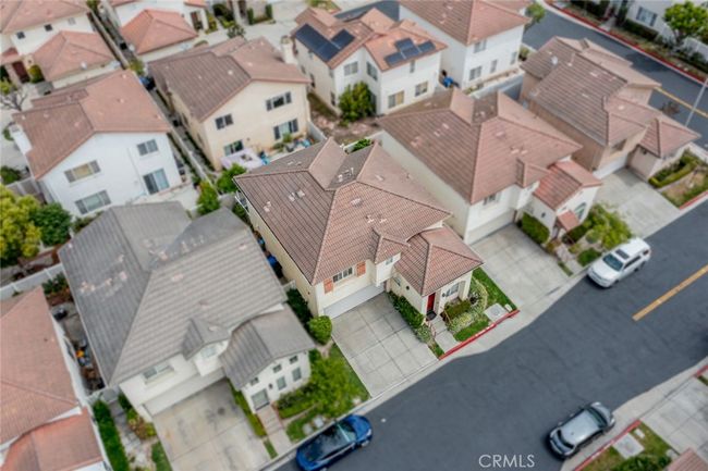 69 Serena Way, Condo with 4 bedrooms, 3 bathrooms and 2 parking in Stanton CA | Image 4