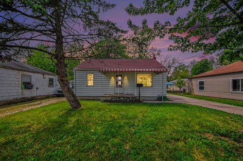 853 Addison St, Adrian, MI, 49221-2408 | Card Image