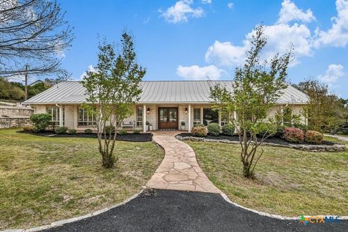 300 W View Dr, Wimberley, TX, 78676-3332 | Card Image