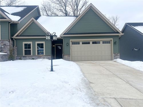 107 Hemingway Ln, Coraopolis, PA, 15108-3654 | Card Image