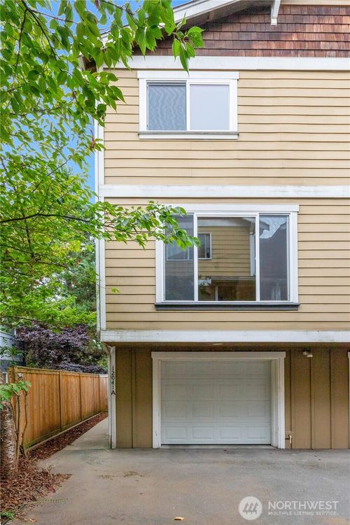 apt-a-12041 33rd Ave Ne, Seattle, WA, 98125-5688 | Card Image