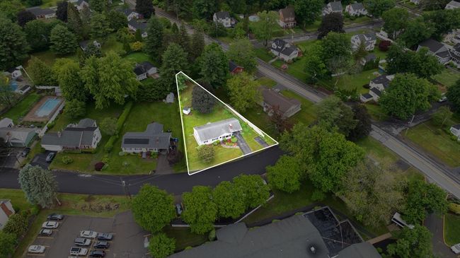 21 Crestfield Ln, House other with 3 bedrooms, 2 bathrooms and 5 parking in Leominster MA | Image 30