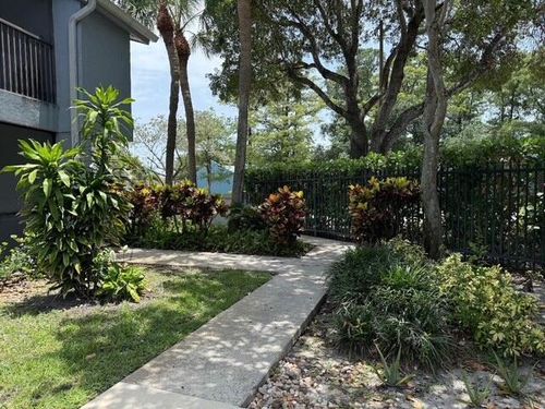 102-2753 S Oakland Forest Dr, Oakland Park, FL, 33309-5698 | Card Image