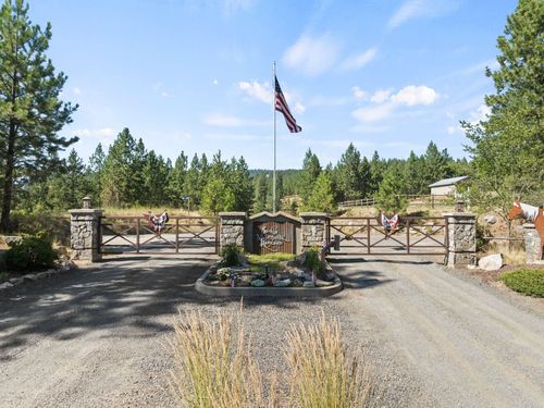 6671 Blue Ridge Way, Deer Park, WA, 99006-5292 | Card Image