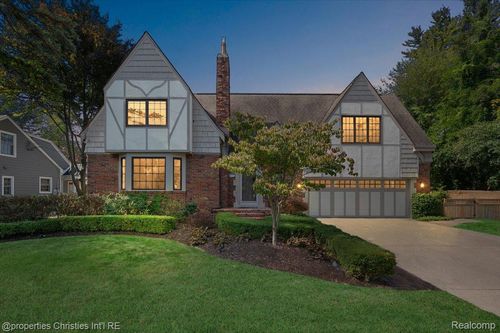 264 Larchlea Dr, Birmingham, MI, 48009-4408 | Card Image