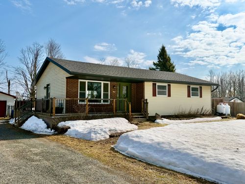 532 Fenel Rd, Woodville, ON, K0M2T0 | Card Image