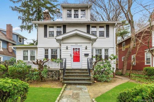306 Hutchinson Blvd, Mount Vernon, NY, 10552-1516 | Card Image