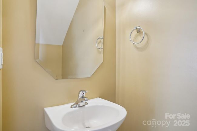 Half Bath | Image 22
