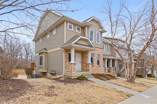 924 Ryan Ct, Iowa City, IA, 52246-2846 | Card Image
