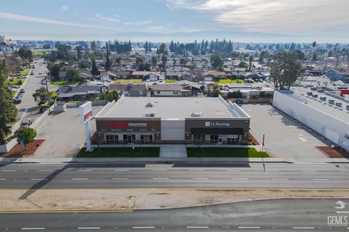 3601 Ming Ave, Bakersfield, CA, 93309-5103 | Card Image