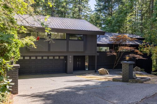 969 Sunnywood Crt, Victoria, BC, V8X4N6 | Card Image