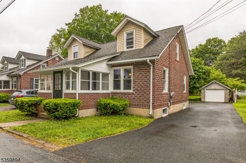 10 N Clark St, Ogdensburg, NJ, 07439-1228 | Card Image