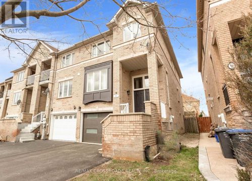 21 Cedarvalley Blvd, Brampton, ON, L7A1N7 | Card Image