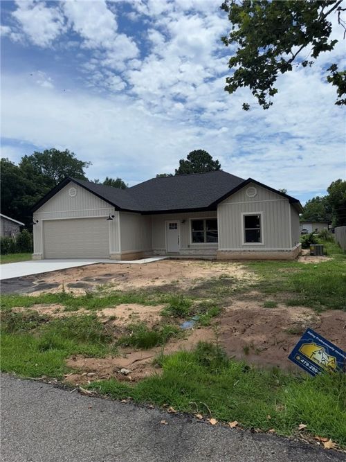 3504 E 4th St, Russellville, AR, 72802-9769 | Card Image