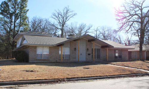 3605 W Houston St, Paris, TX, 75460-3529 | Card Image