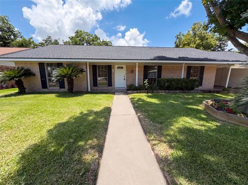 910 Luella Ave, Deer Park, TX, 77536-2815 | Card Image