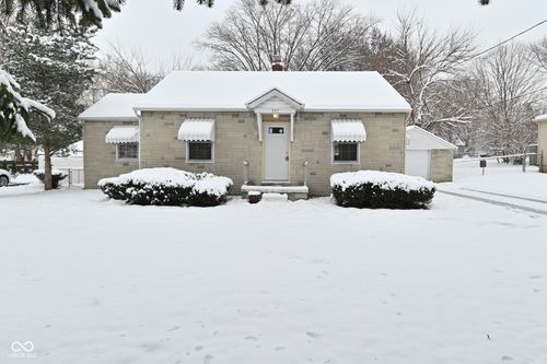 977 S Morgantown Rd, Greenwood, IN, 46143-8810 | Card Image