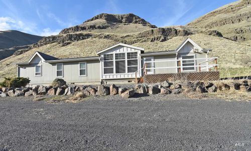 16186 Snake River Road, Asotin, WA, 99402 | Card Image