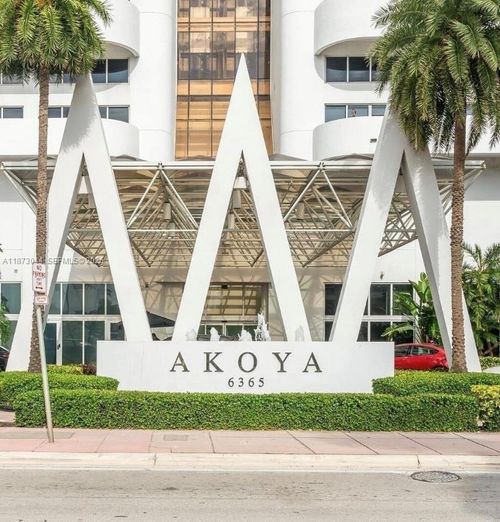 904-6365 Collins Ave, Miami Beach, FL, 33141-9610 | Card Image