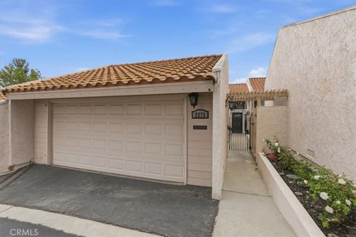 2272 El Capitan Dr, Riverside, CA, 92506-4615 | Card Image