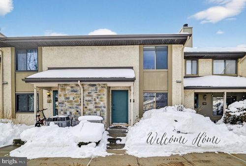 49 Hampshire Dr, PLAINSBORO, NJ, 08536-4311 | Card Image