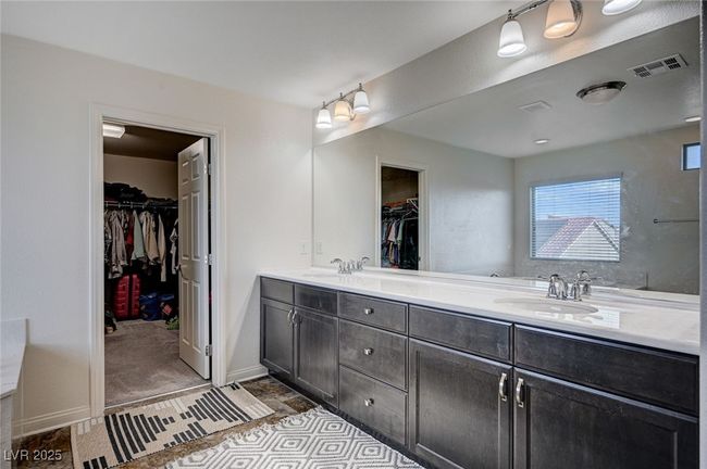 Master Bathroom with Walk In Closet | Image 26