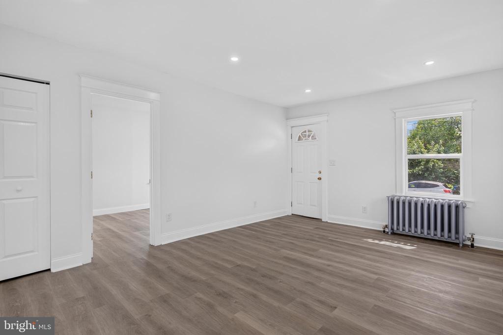 Residential Lease in OAKLYN 5