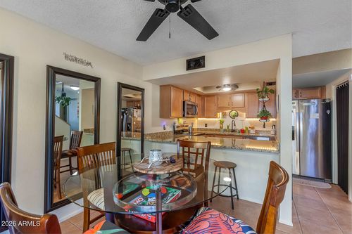 70-2040 S Longmore, Mesa, AZ, 85202-6567 | Card Image