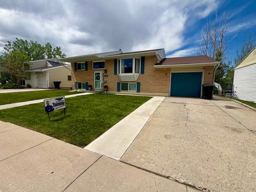 1250 S Forest Dr, Casper, WY, 82609-3057 | Card Image