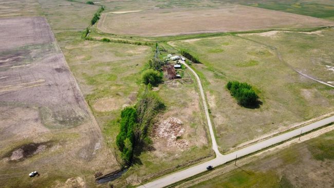 240141 Range Road 274, House other with 3 bedrooms, 1 bathrooms and 10 parking in Rocky View County AB | Image 9
