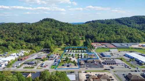 1415 Cumberland Falls Hwy, Corbin, KY, 40701-2751 | Card Image