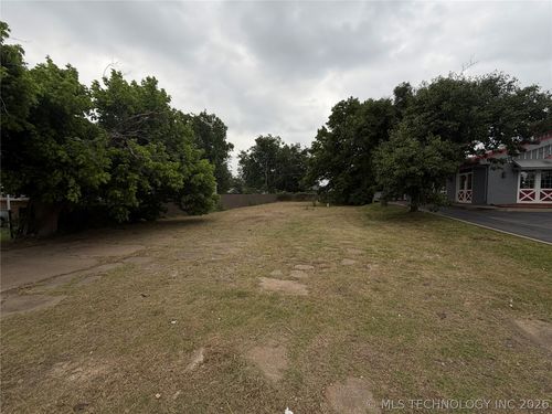 4739 S 33rd Westavenue, Tulsa, OK, 74107 | Card Image