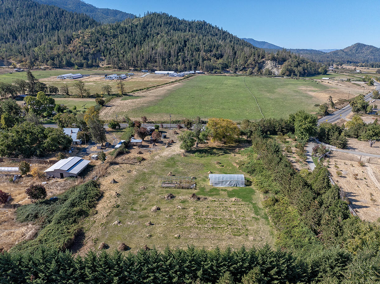 Land in Grants Pass 2