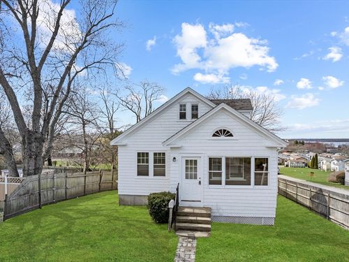 46 Sherman Ln, Middletown, RI, 02842-4846 | Card Image