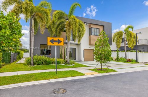 7541 Nw 100th Ave, Doral, FL, 33178-3432 | Card Image
