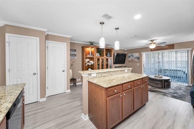 Kitchen | Image 11