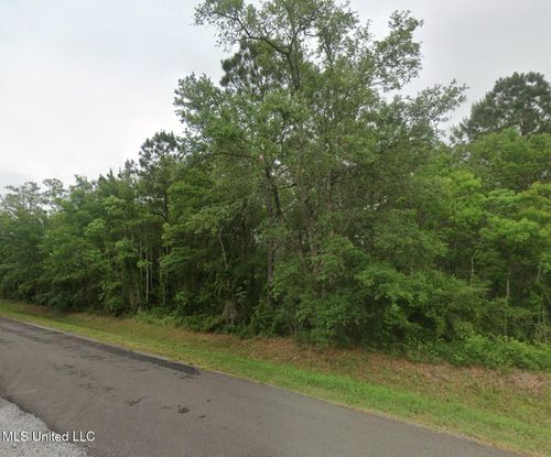 535 Garden Rd, Bay Saint Louis, MS, 39520-9004 | Card Image