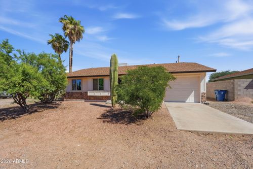 2005 S Apache Dr, Apache Junction, AZ, 85120-7581 | Card Image