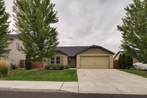 367 Sw 32nd St, Redmond, OR, 97756-7230 | Card Image