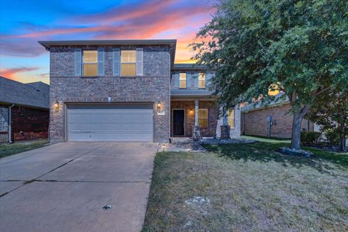 925 Bee Creek Ln, Fort Worth, TX, 76120-1336 | Card Image