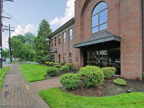 184 North Ave E, Cranford, NJ, 07016-2439 | Card Image