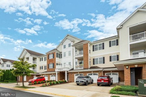 unit-405-15211 Royal Crest Dr, HAYMARKET, VA, 20169-6277 | Card Image