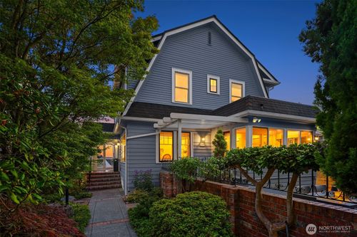 2449 43rd Ave W, Seattle, WA, 98199-3608 | Card Image